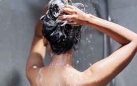 Как правильно мыть голову: от выбора шампуня до расчесывания влажных волос