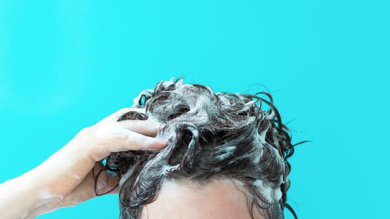 Как правильно мыть голову — полный алгоритм, начиная с выбора шампуня -  Hair Cosmetics